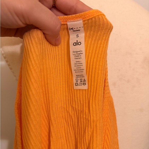 ALO Yoga Orange Knotted Crop Top - Picture 5 of 5